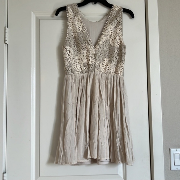 Gone 2morrow! NWT Francesca's Mini Dress Brand New! - Picture 3 of 6